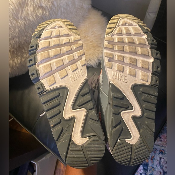 EUC Nike Air Max 90 LTR GS SZ 6/WMNS 7.5 Pure Platinum - Picture 13 of 16